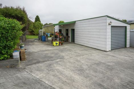 Photo of property in 4 Brunner Street, Murchison, 7007