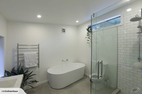 Photo of property in 18 Waima Crescent, Titirangi, Auckland, 0604