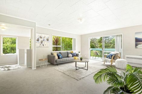 Photo of property in 98 Spinella Drive, Bayview, Auckland, 0629
