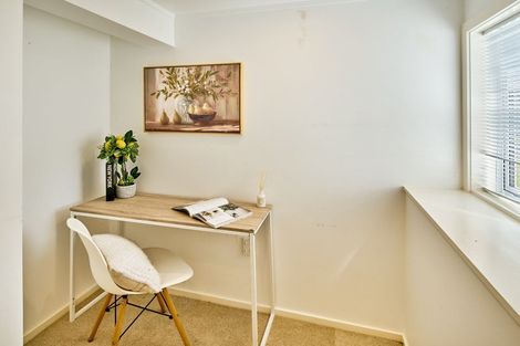 Photo of property in 10 Carleton Terrace, Tawa, Wellington, 5028