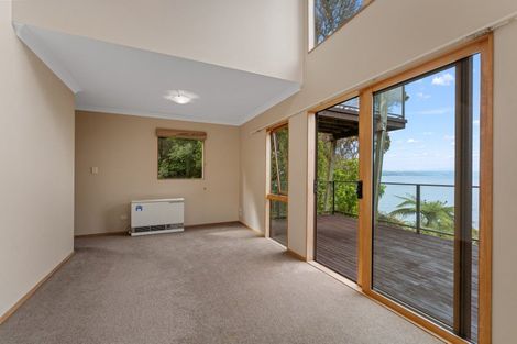 Photo of property in 47 Whakamoenga Point, Acacia Bay, Taupo, 3385