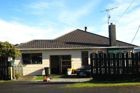 Photo of property in 11 Mason Street, Bluff, 9814