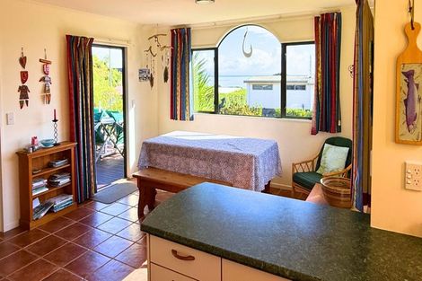 Photo of property in 28 Nyhane Drive, Ligar Bay, Takaka, 7183