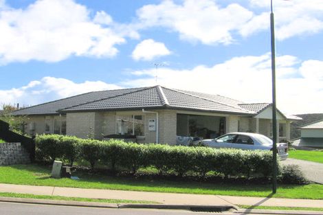Photo of property in 59 Roberta Crescent, Orewa, 0931