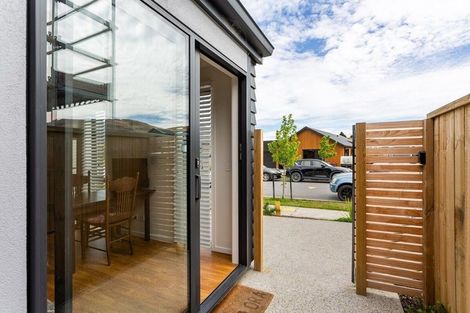 Photo of property in 9 Collie Road, Jacks Point, 9371