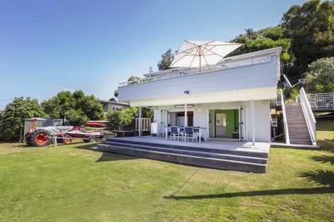 Photo of property in 32 Lincoln Street, Mangawhai Heads, Mangawhai, 0505