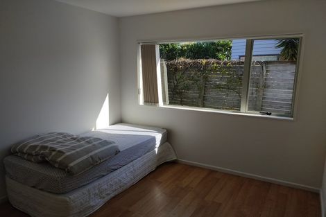 Photo of property in 419 Bucklands Beach Road, Bucklands Beach, Auckland, 2012