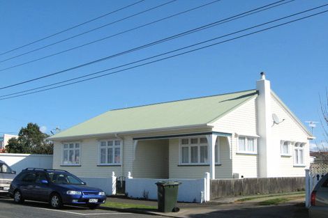 Photo of property in 28 Sanders Avenue, Westown, New Plymouth, 4310