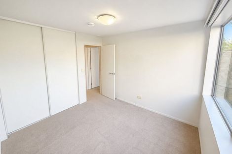 Photo of property in Bay Palms Apartments, 2a/30 Bute Road, Browns Bay, Auckland, 0630