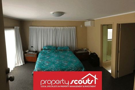 Photo of property in 3 Glen Vista Place, Bayview, Auckland, 0629