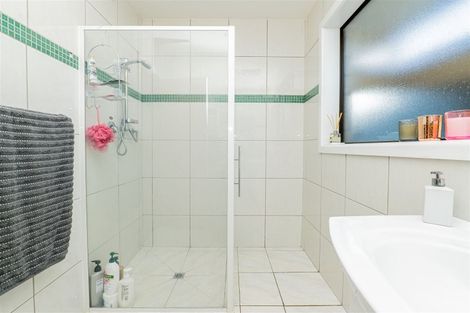 Photo of property in 21 Walcot Street, Bromley, Christchurch, 8062