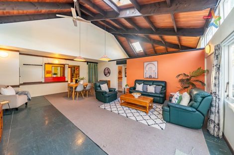 Photo of property in 57 Oroua Street, Eastbourne, Lower Hutt, 5013