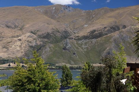 Photo of property in 18 Westview Road, Wanaka, 9305