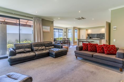 Photo of property in 44 Rhoboro Road, Twizel, 7901