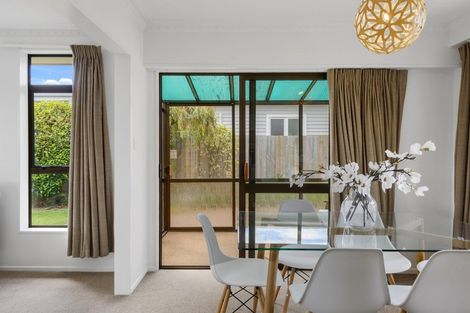 Photo of property in 4 Corfe Street, Ilam, Christchurch, 8041