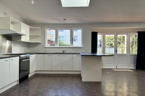 Photo of property in 31 Donald Mclean Street, Newtown, Wellington, 6021