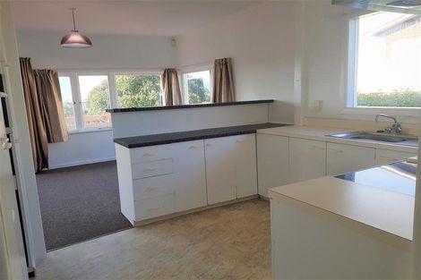 Photo of property in 15 Scarboro Terrace, Murrays Bay, Auckland, 0630