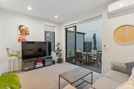 Photo of property in 8 Aveline Place, Glen Innes, Auckland, 1072