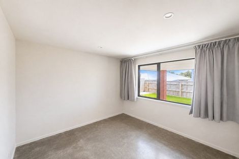 Photo of property in 5 Wheeler Place, Upper Vogeltown, New Plymouth, 4310