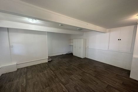 Photo of property in 49 Bruce Road, Glenfield, Auckland, 0629