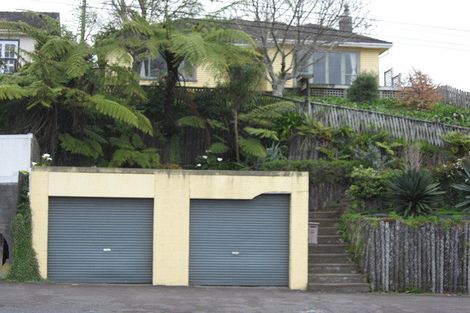 Photo of property in 86 Mangorei Road, Strandon, New Plymouth, 4312