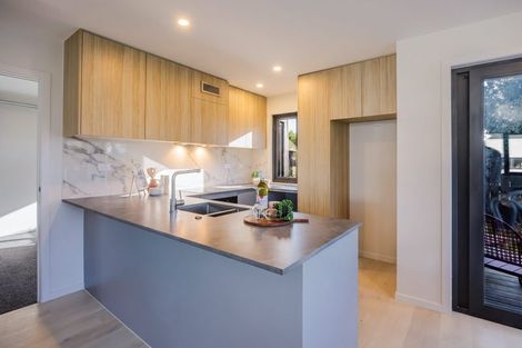 Photo of property in 11 Kaaramuramu Lane, Mangere Bridge, Auckland, 2022
