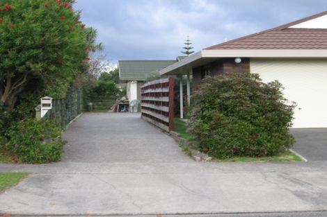 Photo of property in 1/24 Belvedere Avenue, Waikanae, 5036