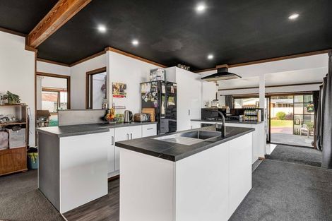 Photo of property in 126 Miranda Street, Stratford, 4332