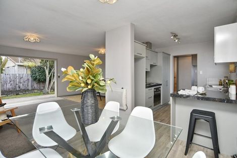 Photo of property in 25 Bayswater Crescent, Bromley, Christchurch, 8062