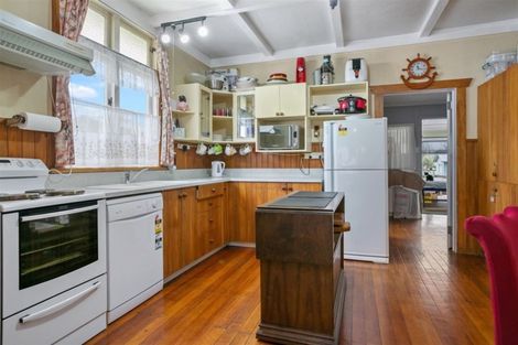 Photo of property in 76 Arapuni Street, Putaruru, 3411
