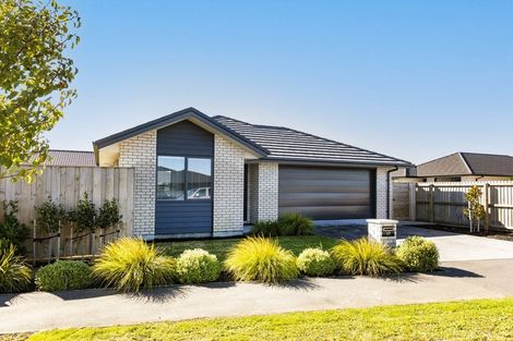 Photo of property in 49 Rannoch Drive, Yaldhurst, Christchurch, 8042