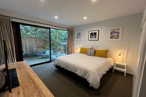 Photo of property in 1 Buckler Court, Jacks Point, Queenstown, 9371