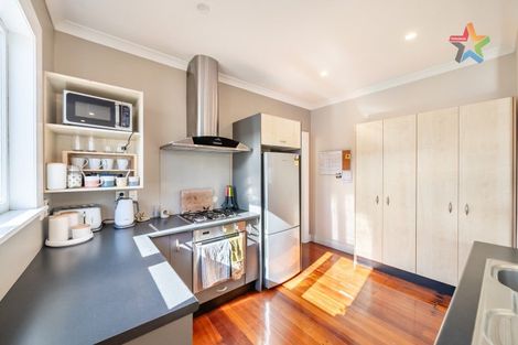 Photo of property in 7 Vincent Street, Waterloo, Lower Hutt, 5011