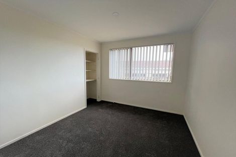 Photo of property in 4 Montego Place, Weymouth, Auckland, 2103