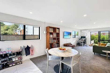 Photo of property in 3/4 Johnston Grove, Taita, Lower Hutt, 5011