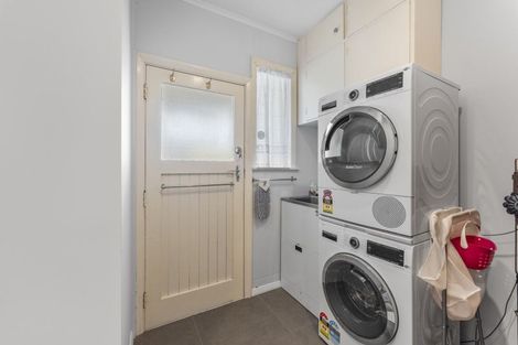 Photo of property in 27 Epuni Street, Hutt Central, Lower Hutt, 5011