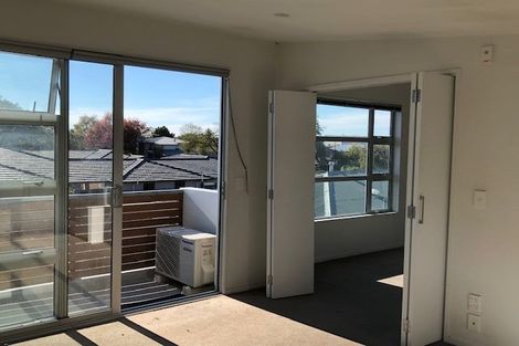 Photo of property in 43 Grafton Street, Waltham, Christchurch, 8011