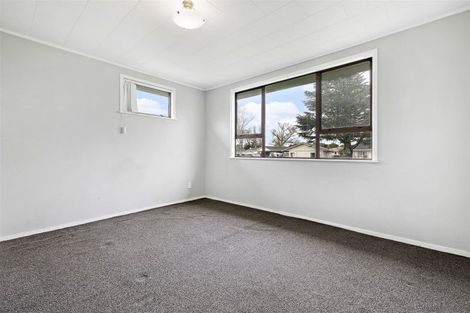 Photo of property in 132 Chichester Drive, Rosehill, Papakura, 2113