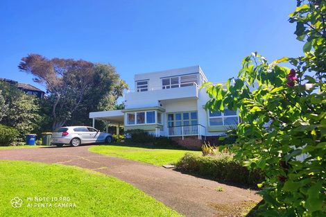 Photo of property in 9 Midway Avenue, Castor Bay, Auckland, 0620