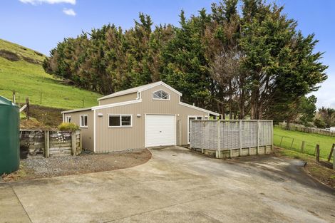 Photo of property in 21 Clifford Road, Pukekohe, 2678