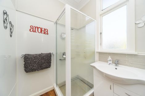 Photo of property in 95 Churchill Avenue, Hokowhitu, Palmerston North, 4410