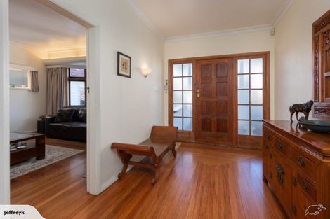 Photo of property in 52 Homewood Avenue, Karori, Wellington, 6012