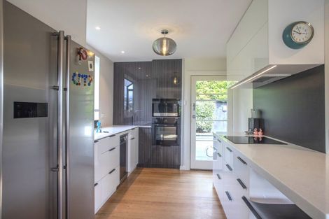 Photo of property in 89 Princes Drive, Britannia Heights, Nelson, 7010