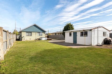 Photo of property in 467 Mairehau Road, Parklands, Christchurch, 8083