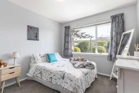 Photo of property in 27 Cunningham Place, Halswell, Christchurch, 8025