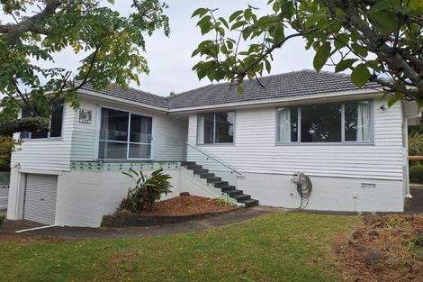 Photo of property in 137 Reeves Road, Pakuranga Heights, Auckland, 2010