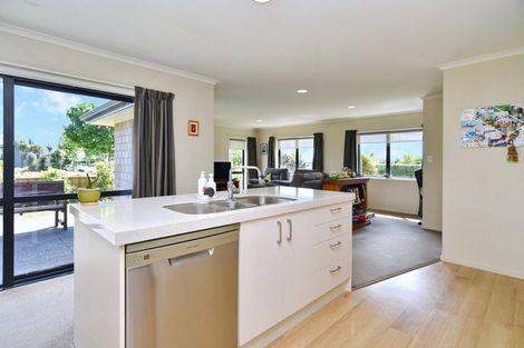 Photo of property in 11 Blackadder Road, Pegasus, 7612