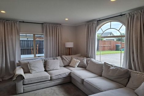 Photo of property in 27 Cranbrook Place, Rototuna North, Hamilton, 3210