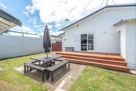Photo of property in 6 Central Avenue, Gonville, Whanganui, 4501