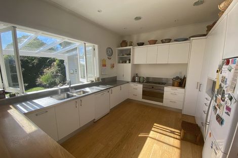 Photo of property in 25 Saint Michaels Crescent, Kelburn, Wellington, 6012